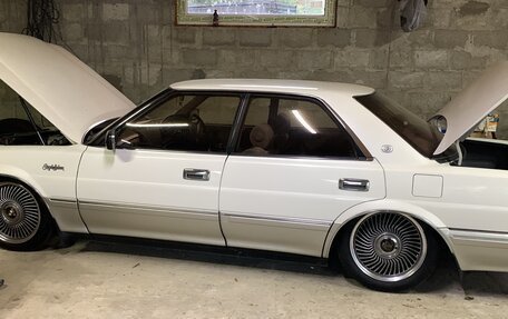 Toyota Crown, 1989 год, 999 000 рублей, 2 фотография