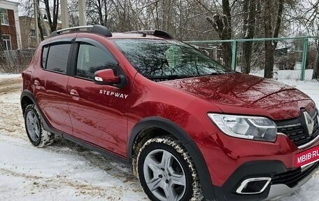 Renault Sandero II рестайлинг, 2019 год, 1 270 000 рублей, 2 фотография