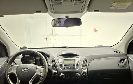 Hyundai ix35 I рестайлинг, 2010 год, 953 000 рублей, 14 фотография