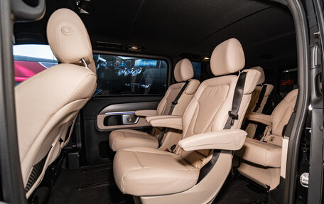 Mercedes-Benz V-Класс, 2024 год, 15 500 000 рублей, 25 фотография