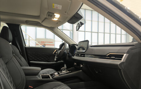 Mitsubishi Outlander, 2023 год, 4 100 000 рублей, 13 фотография