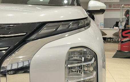 Mitsubishi Outlander, 2023 год, 4 100 000 рублей, 21 фотография