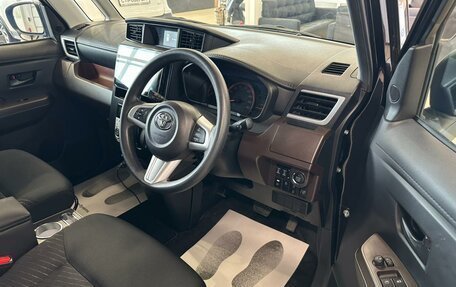 Toyota Roomy I, 2018 год, 1 229 000 рублей, 10 фотография