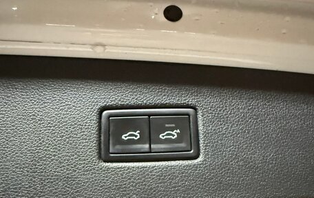 Volkswagen Tiguan II, 2021 год, 3 400 000 рублей, 14 фотография