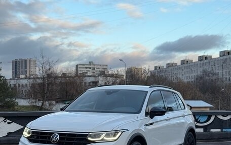 Volkswagen Tiguan II, 2021 год, 3 400 000 рублей, 4 фотография