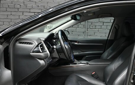 Toyota Camry, 2019 год, 2 690 000 рублей, 9 фотография