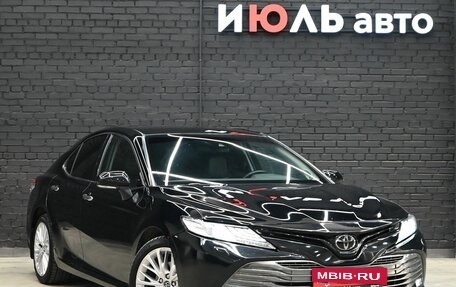 Toyota Camry, 2019 год, 2 690 000 рублей, 3 фотография
