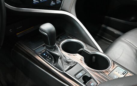 Toyota Camry, 2019 год, 2 690 000 рублей, 15 фотография