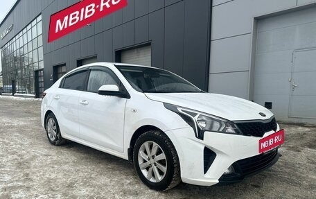 KIA Rio IV, 2021 год, 1 499 000 рублей, 3 фотография