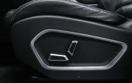 Geely Atlas, 2023 год, 2 590 000 рублей, 9 фотография