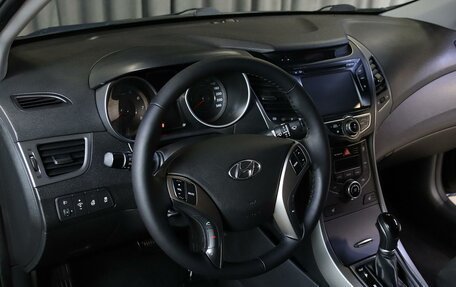 Hyundai Elantra V, 2015 год, 999 000 рублей, 11 фотография