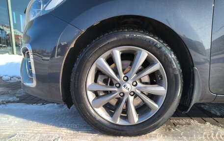 KIA Carnival III, 2018 год, 2 410 000 рублей, 9 фотография