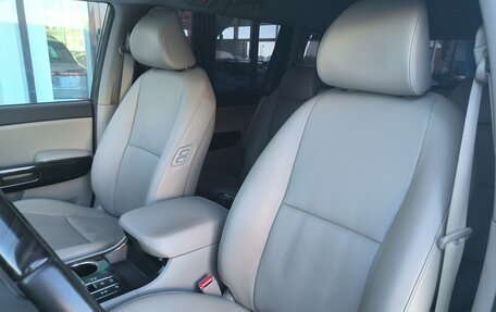 KIA Carnival III, 2018 год, 2 410 000 рублей, 34 фотография