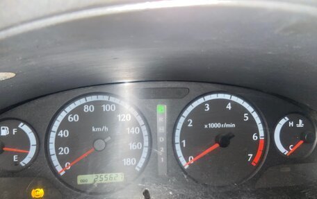 Nissan Presage I, 2000 год, 300 000 рублей, 5 фотография