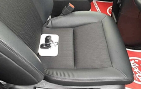 Honda Stepwgn, 2022 год, 2 390 000 рублей, 8 фотография