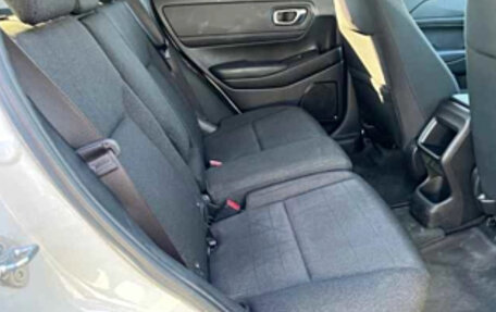 Honda Vezel, 2022 год, 1 990 000 рублей, 7 фотография