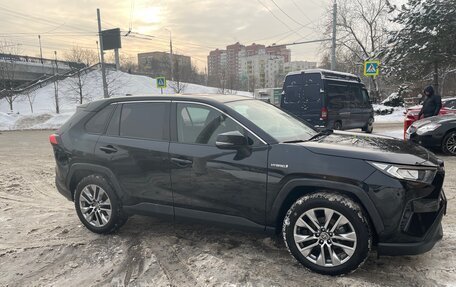 Toyota RAV4, 2021 год, 4 100 000 рублей, 5 фотография