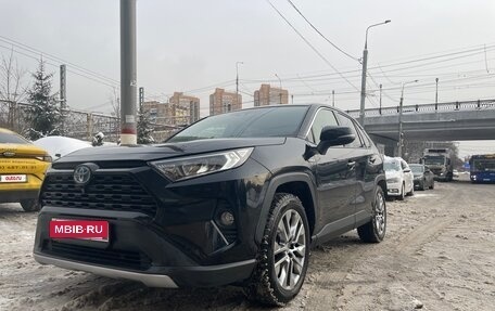 Toyota RAV4, 2021 год, 4 100 000 рублей, 2 фотография