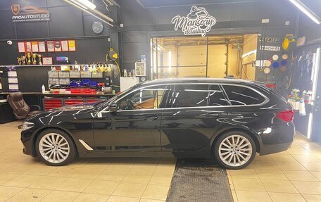 BMW 5 серия, 2019 год, 3 950 000 рублей, 13 фотография