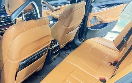 BMW 5 серия, 2019 год, 3 950 000 рублей, 18 фотография