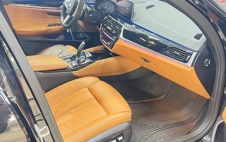 BMW 5 серия, 2019 год, 3 950 000 рублей, 22 фотография