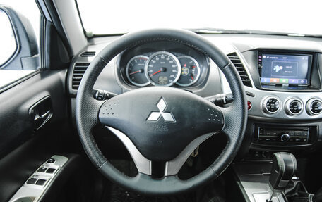 Mitsubishi L200 IV рестайлинг, 2014 год, 1 375 000 рублей, 9 фотография