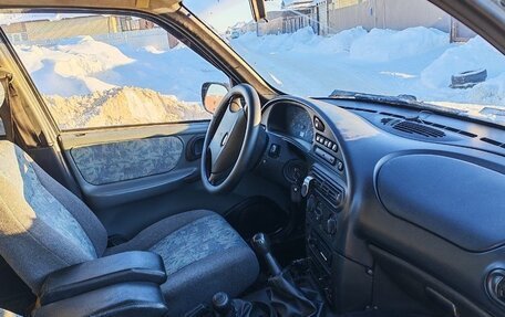 Chevrolet Niva I рестайлинг, 2004 год, 220 000 рублей, 13 фотография