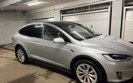 Tesla Model X I, 2017 год, 2 900 000 рублей, 4 фотография