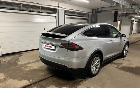 Tesla Model X I, 2017 год, 2 900 000 рублей, 3 фотография