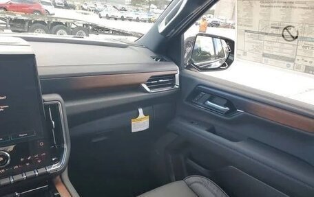 GMC Yukon IV, 2025 год, 13 700 000 рублей, 9 фотография