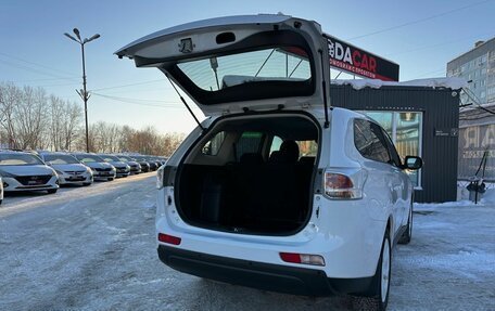 Mitsubishi Outlander III рестайлинг 3, 2014 год, 1 549 000 рублей, 9 фотография