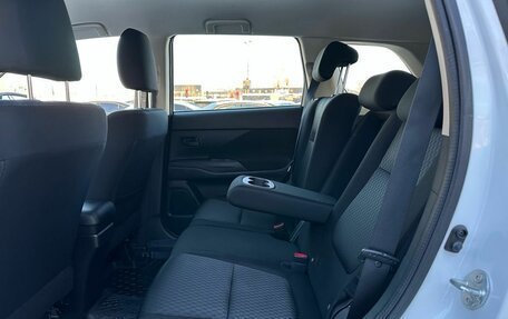 Mitsubishi Outlander III рестайлинг 3, 2014 год, 1 549 000 рублей, 27 фотография