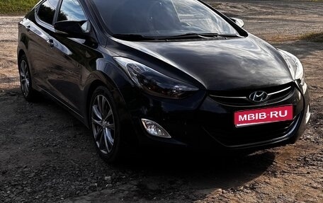 Hyundai Elantra V, 2011 год, 850 000 рублей, 1 фотография