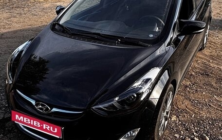 Hyundai Elantra V, 2011 год, 850 000 рублей, 2 фотография