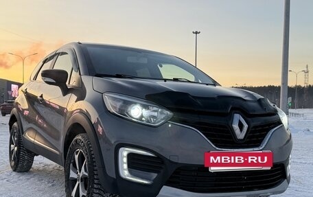 Renault Kaptur I рестайлинг, 2017 год, 1 270 000 рублей, 2 фотография