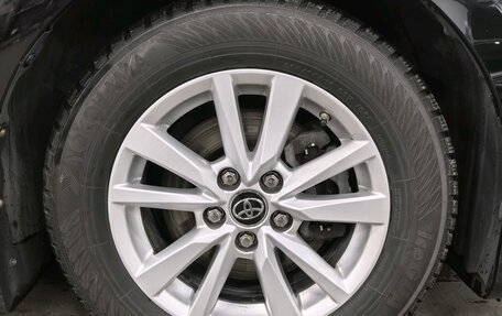 Toyota Camry, 2019 год, 2 050 000 рублей, 7 фотография
