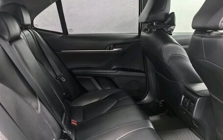 Toyota Camry, 2019 год, 2 050 000 рублей, 19 фотография