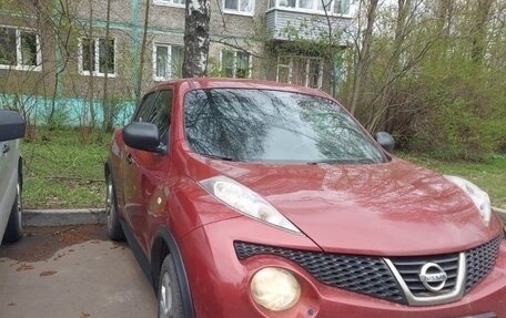 Nissan Juke II, 2013 год, 930 000 рублей, 1 фотография