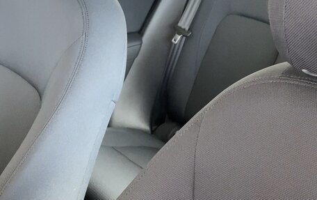 Jaguar E-Pace, 2018 год, 3 150 000 рублей, 12 фотография