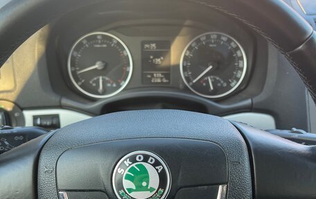 Skoda Octavia, 2011 год, 617 000 рублей, 8 фотография