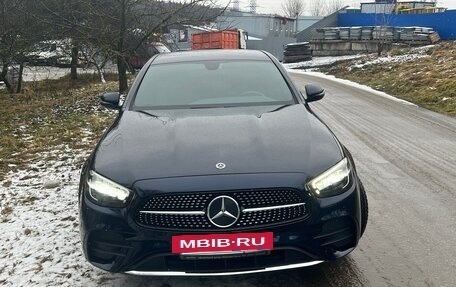 Mercedes-Benz E-Класс, 2020 год, 4 300 000 рублей, 2 фотография