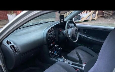 Mitsubishi Mirage VI рестайлинг, 1999 год, 280 000 рублей, 5 фотография