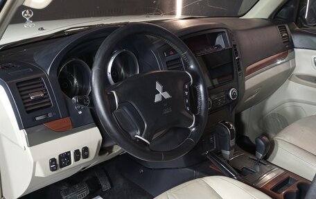 Mitsubishi Pajero IV, 2008 год, 1 319 000 рублей, 7 фотография