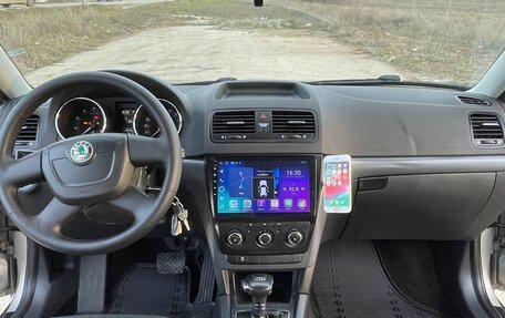 Skoda Yeti I рестайлинг, 2012 год, 810 000 рублей, 32 фотография