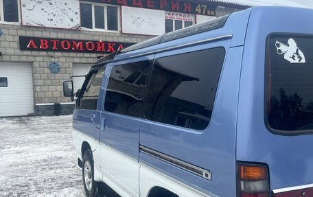 Mitsubishi Delica III, 1993 год, 1 300 000 рублей, 11 фотография
