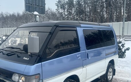 Mitsubishi Delica III, 1993 год, 1 300 000 рублей, 13 фотография