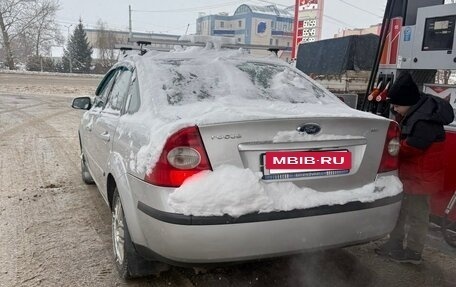 Ford Focus II рестайлинг, 2005 год, 420 000 рублей, 3 фотография