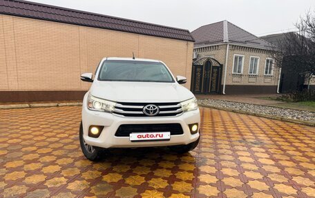 Toyota Hilux VIII, 2016 год, 2 800 000 рублей, 2 фотография