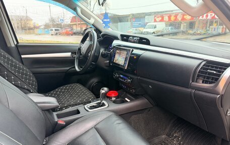 Toyota Hilux VIII, 2016 год, 2 800 000 рублей, 5 фотография