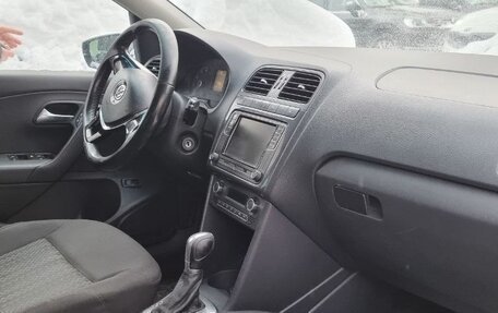 Volkswagen Polo VI (EU Market), 2019 год, 800 000 рублей, 5 фотография